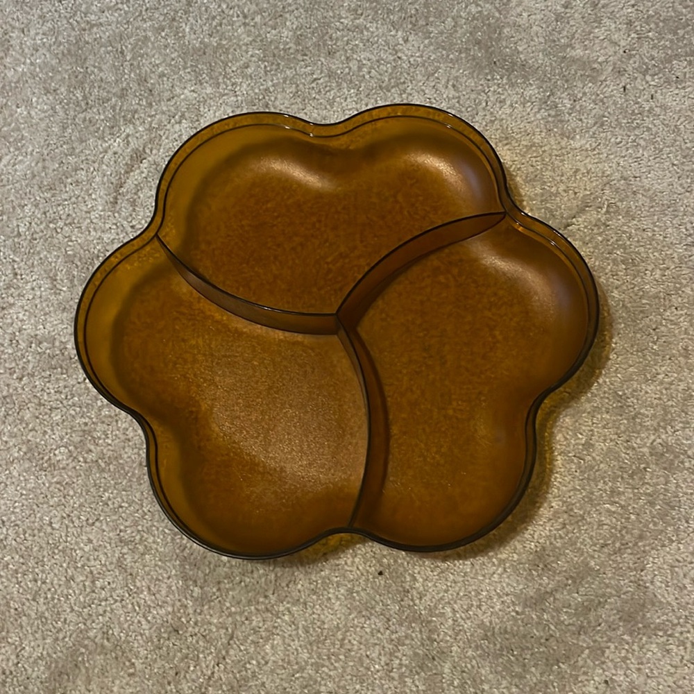 Tupperware divided dish
